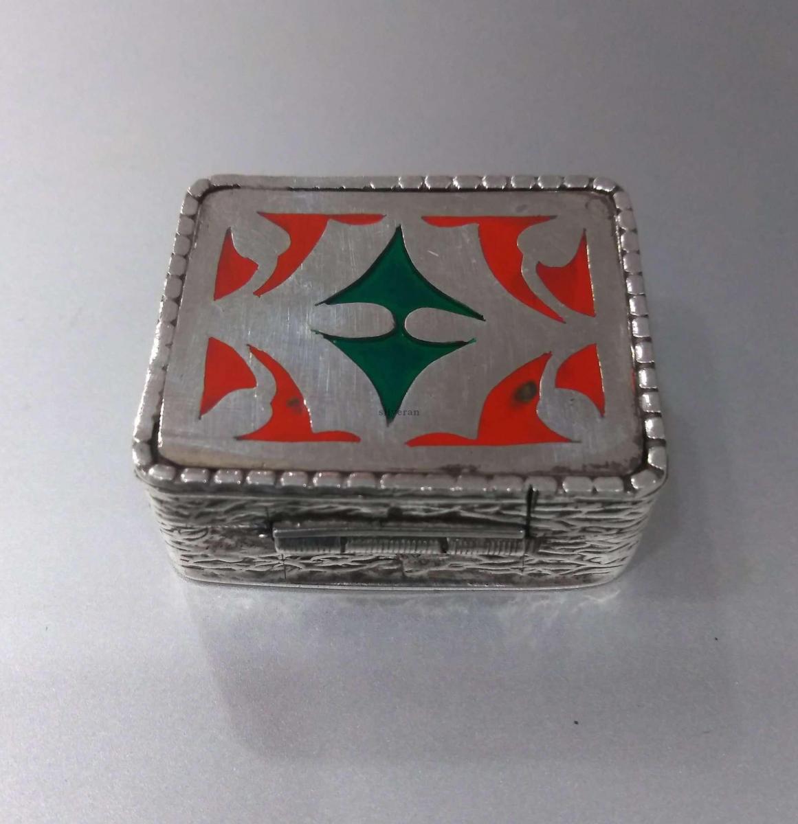 SBX008 - Gümüş Kutu - Kilim Desenli - Özel İmalat - 900 Ayar Gümüş Kut